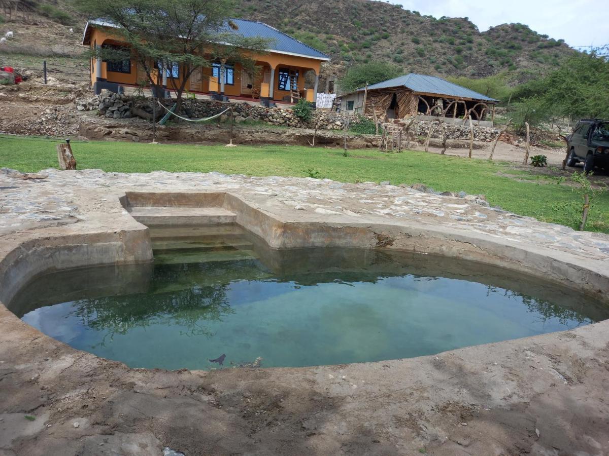 Lake Natron Maasai Guesthouse Mtowabaga Екстериор снимка